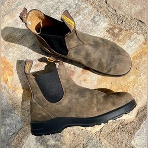 Blundstone 2056 Chelsea Boots Women’s 10.5